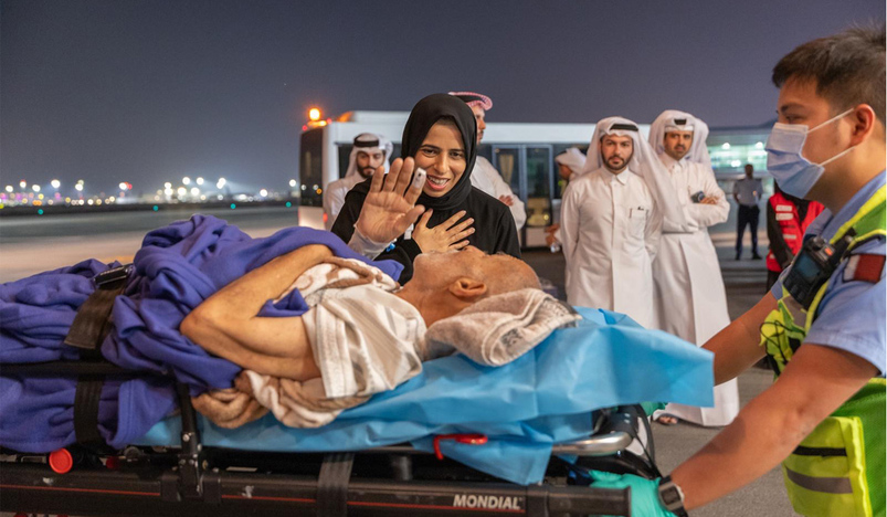 Palestinians Wounded in Gaza Strip Arrives in Doha